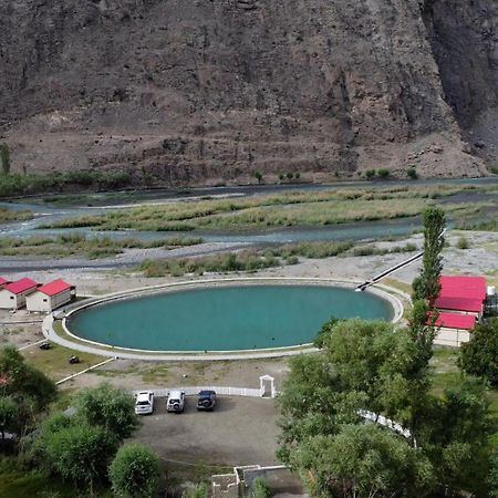 Dream Nest Resorts Skardu Kültér fotó